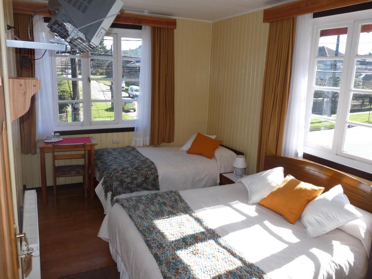 Hostal Opapa Juan Puerto Varas Habitación foto
