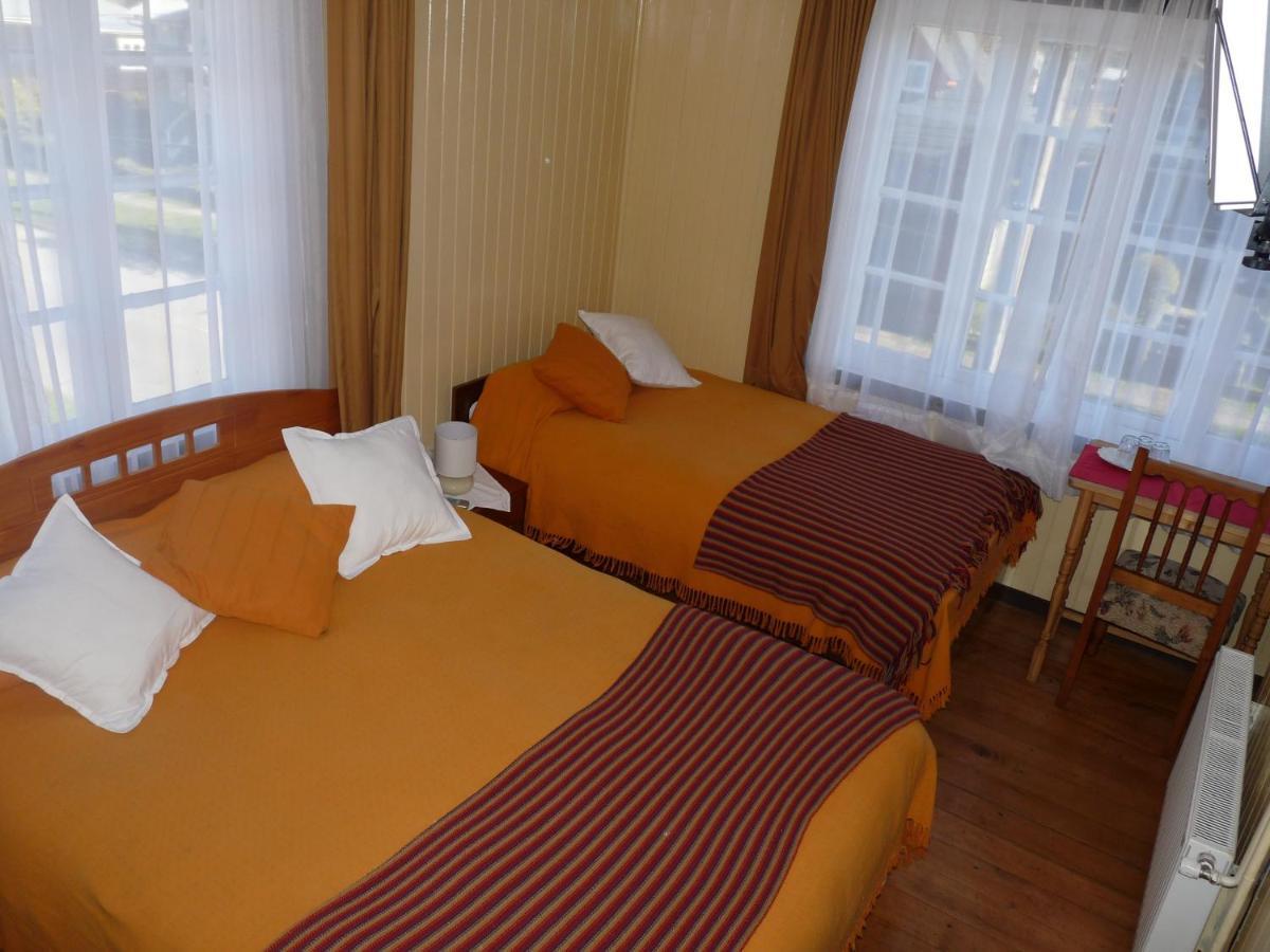 Hostal Opapa Juan Puerto Varas Habitación foto